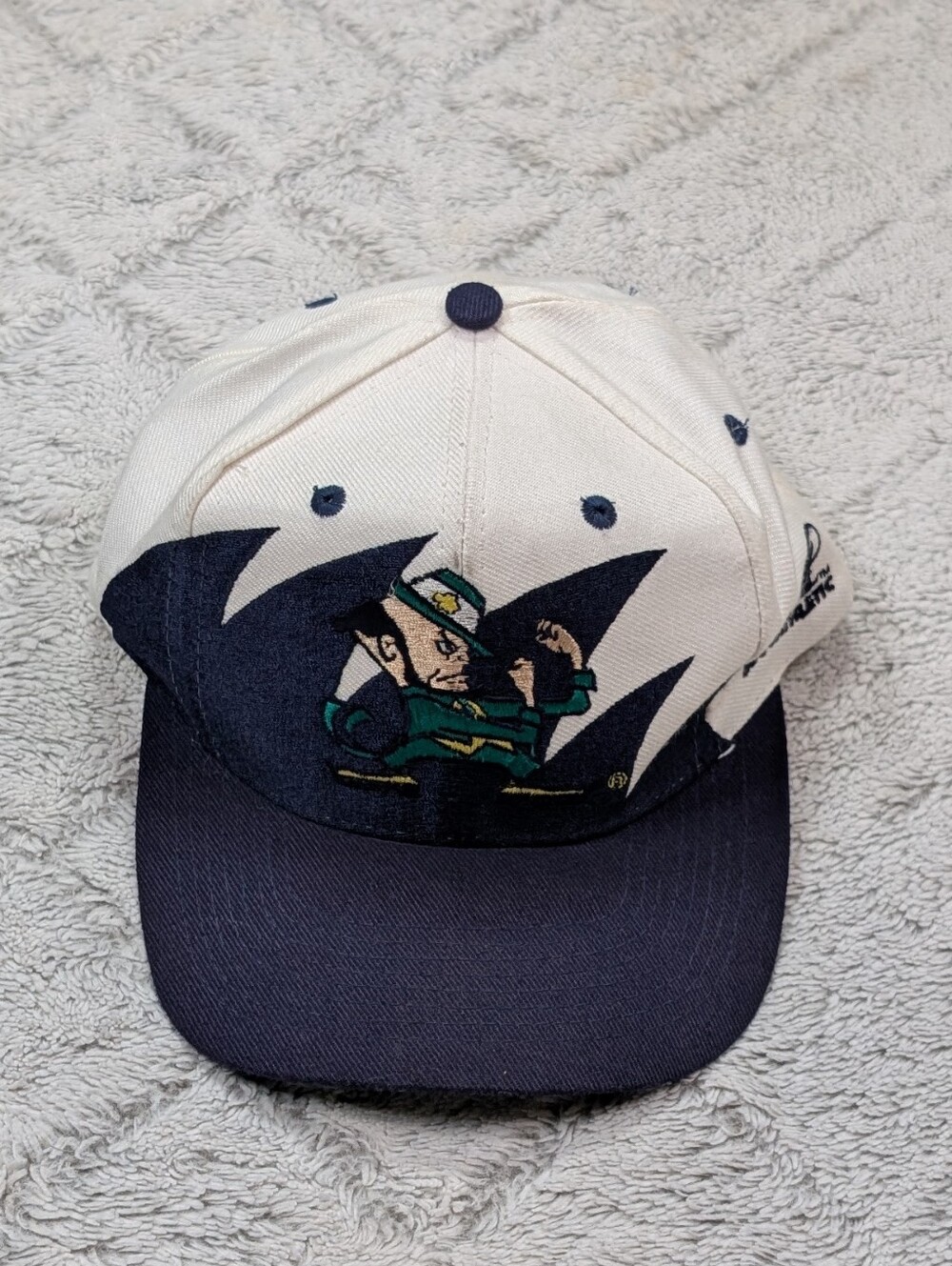 Vintage Notre Dame Fighting Irish Logo Athletic Sharktooth Snapback Hat Cap 90s